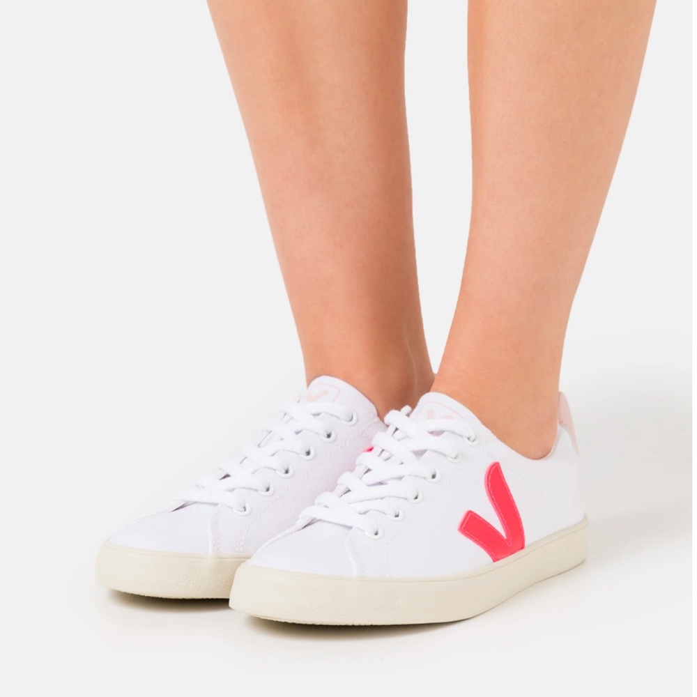 Veja Esplar Canvas Sneaker *Never Worn*